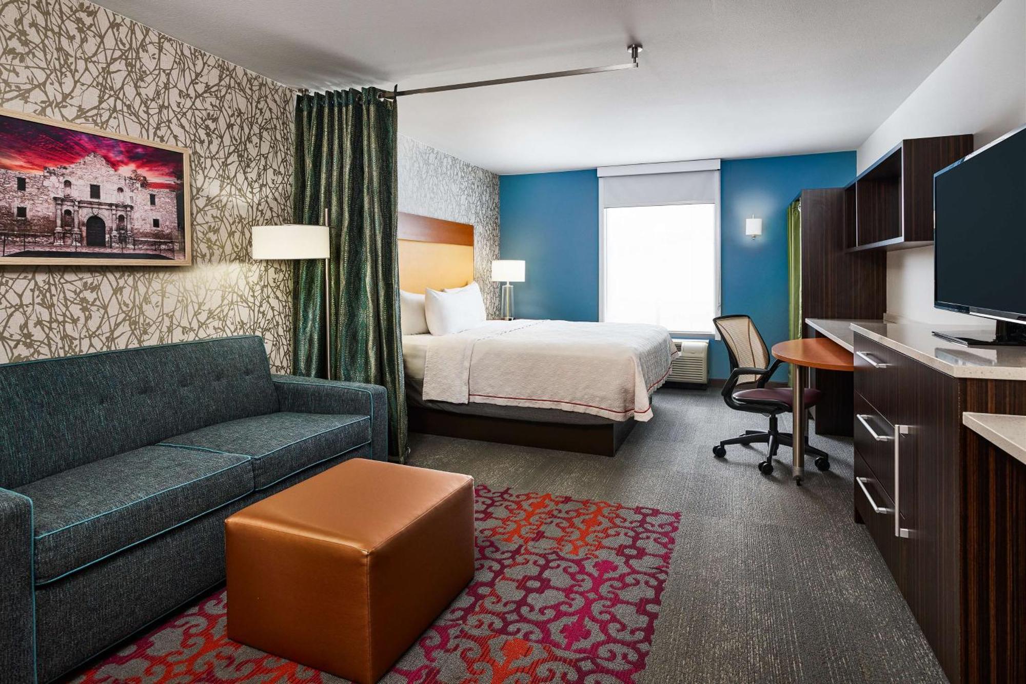 Hotel Home2 By Hilton Airport, Tx 3*